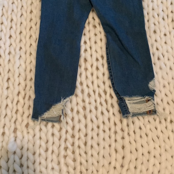 Hi Rise Jegging Crop - Picture 7 of 7